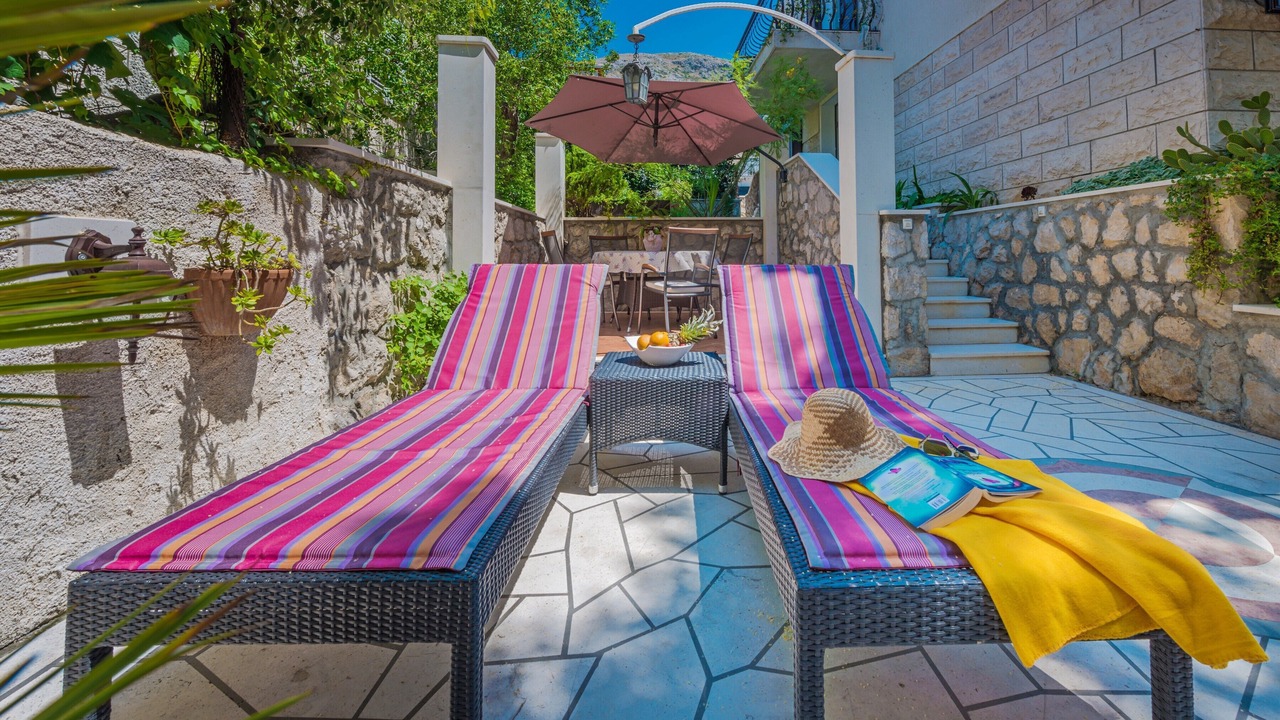 Photo of Patio Balcony in Gornji Kono
