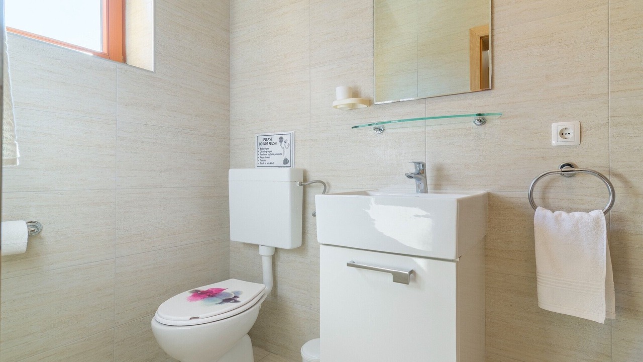 Photo of Bathroom in Nin