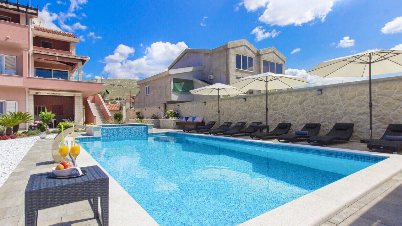 Photo of Outdoor in Grebastica