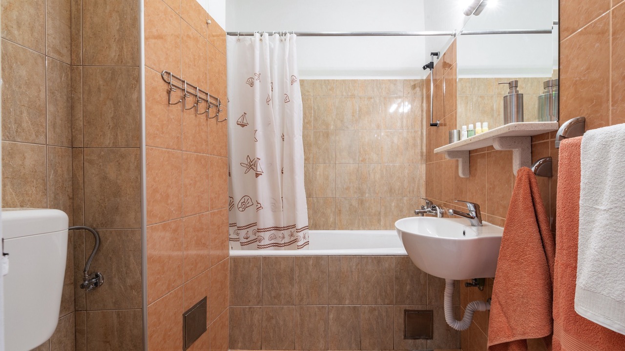Photo of Bathroom in Gornji Kono