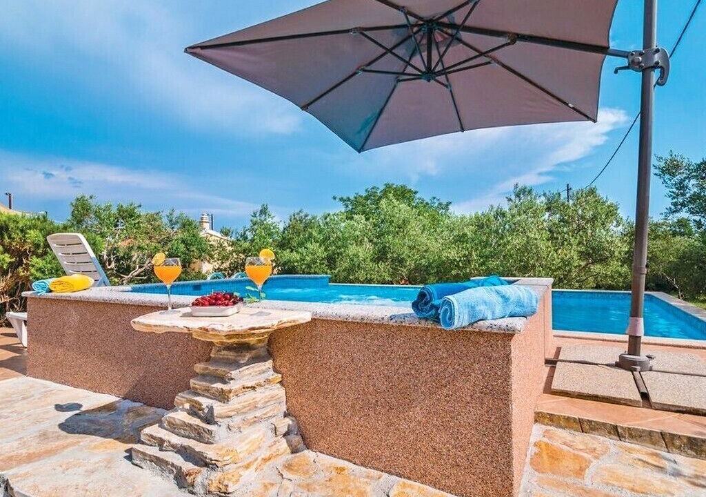 Photo of Outdoor in Rudine