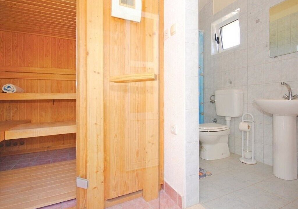 Photo of Bathroom in Rudine