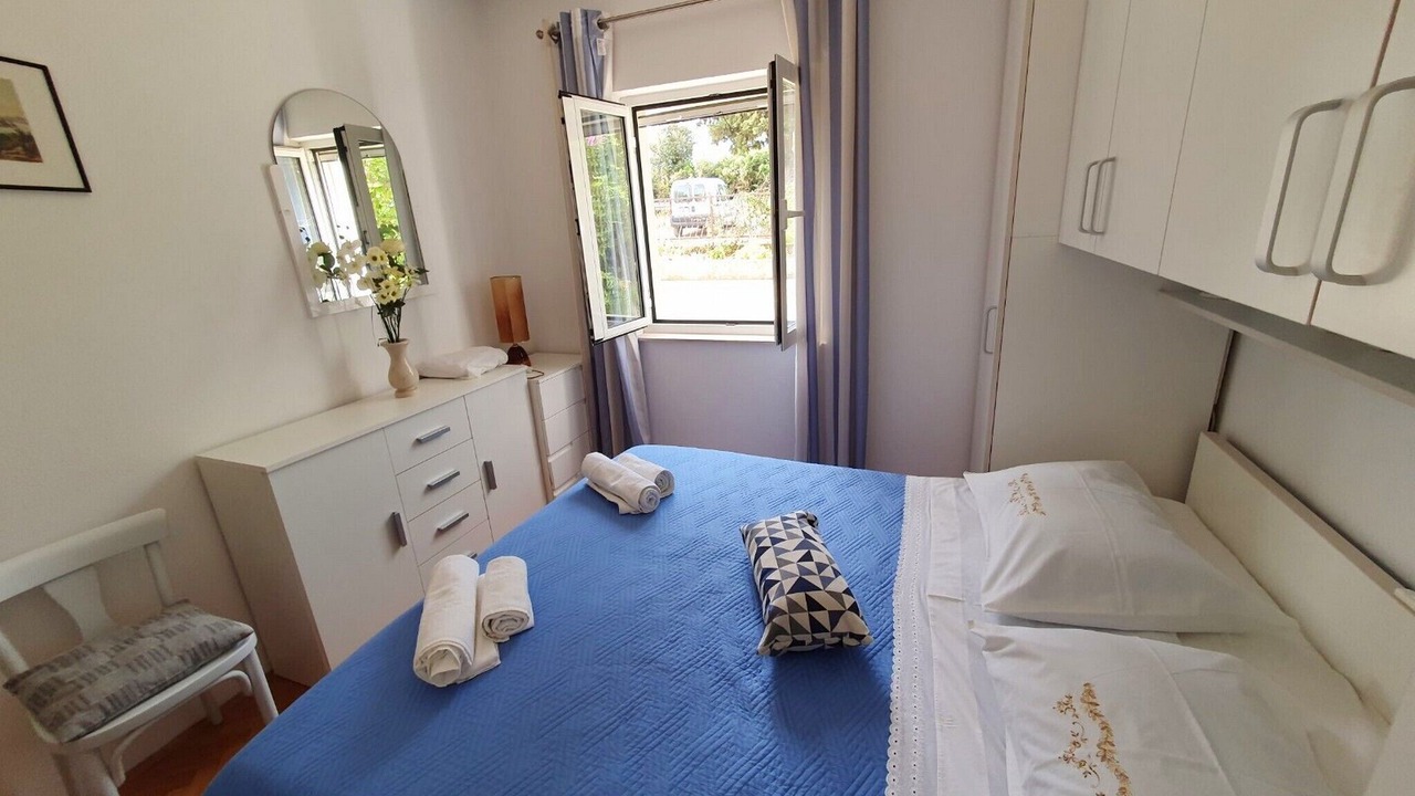 Photo of Bedroom in Mirce