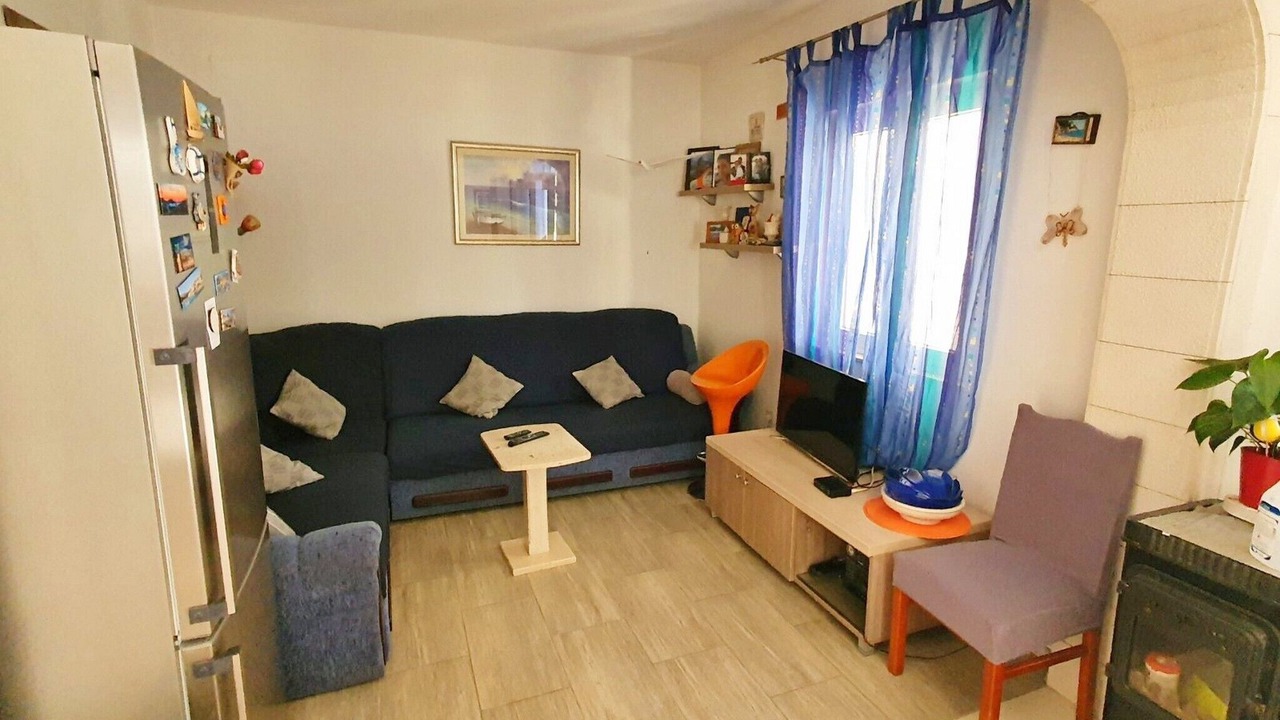 Photo of Livingroom in Mirce