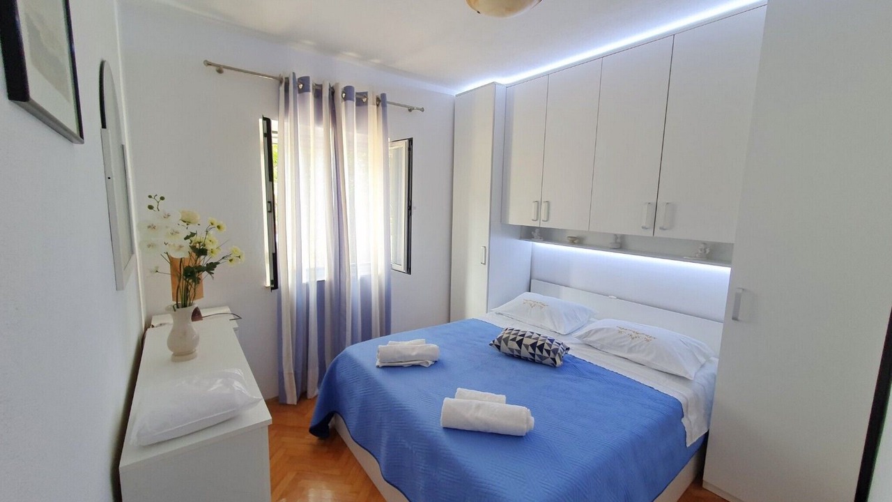 Photo of Bedroom in Mirce