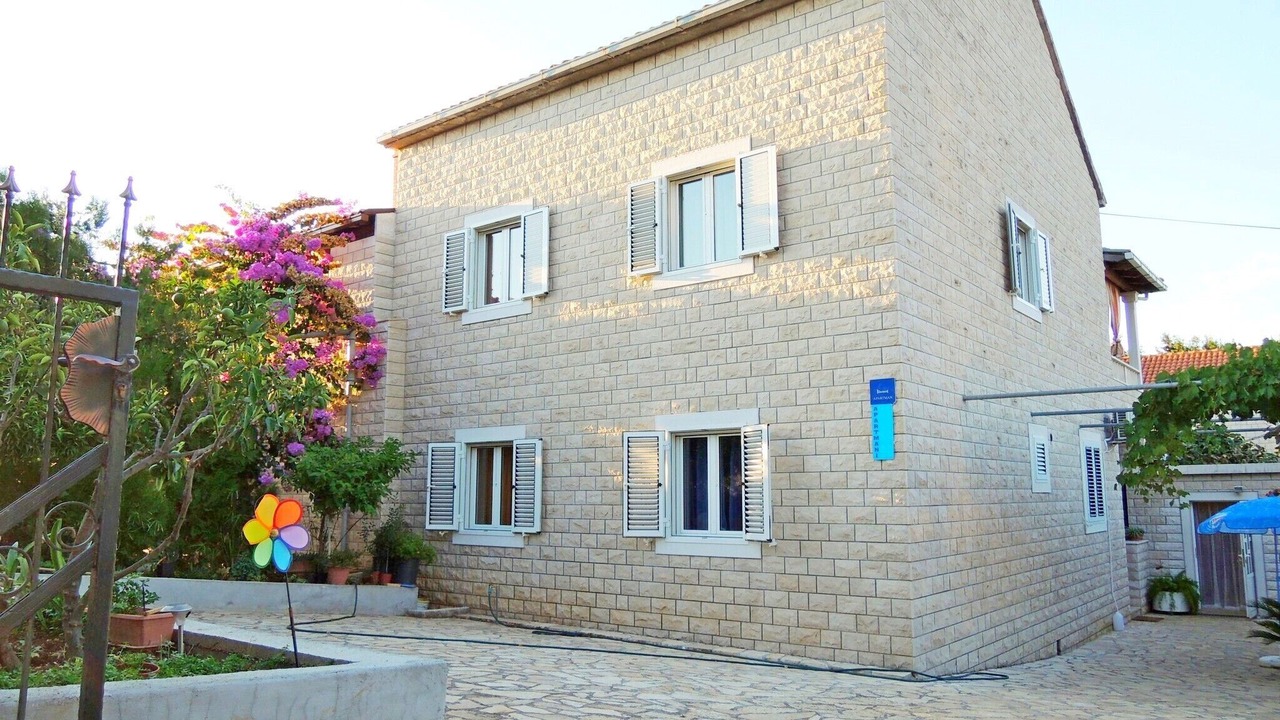 Photo of Outdoor in Mirce