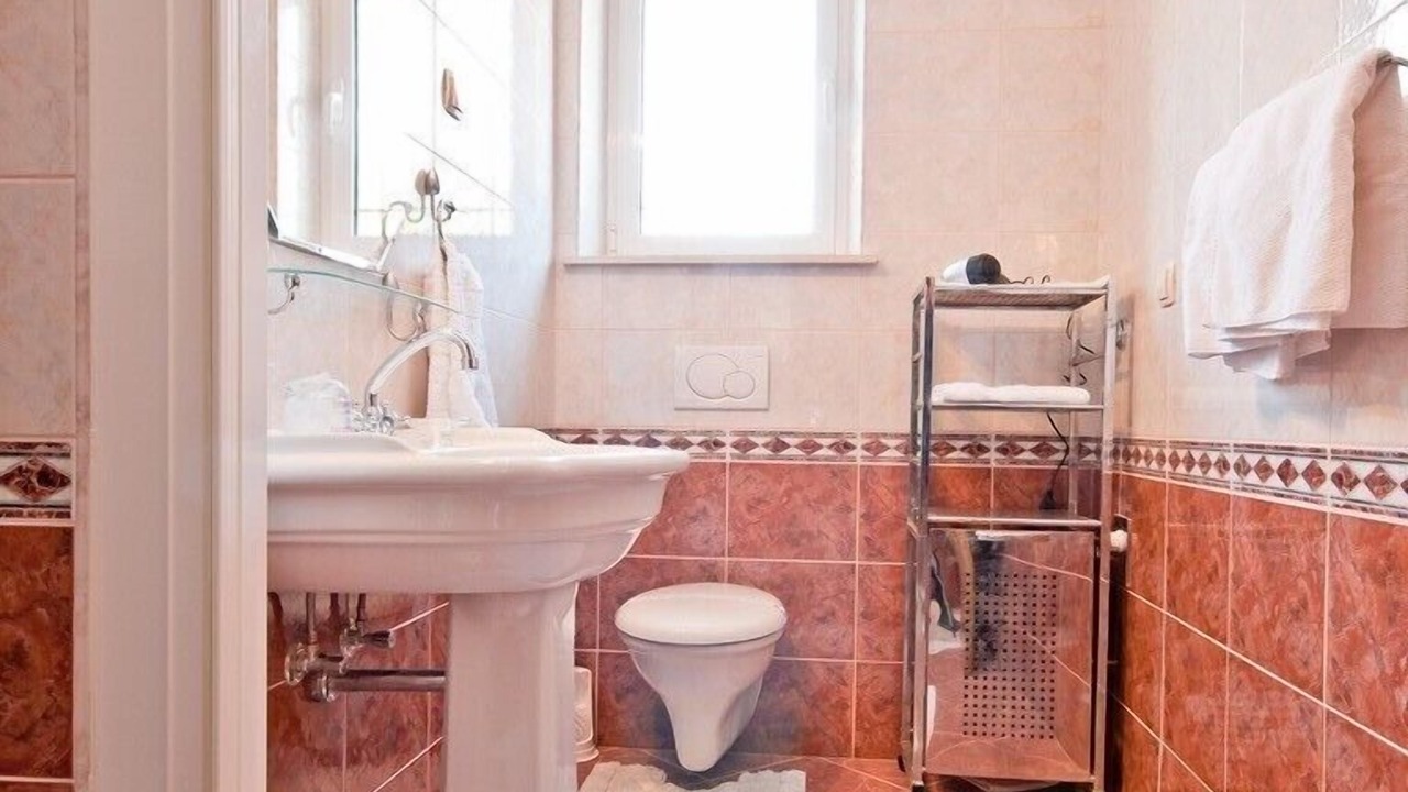Photo of Bathroom in Sumartin
