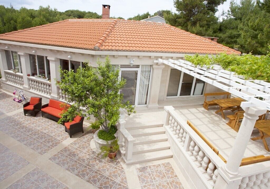 Photo of Outdoor in Sumartin