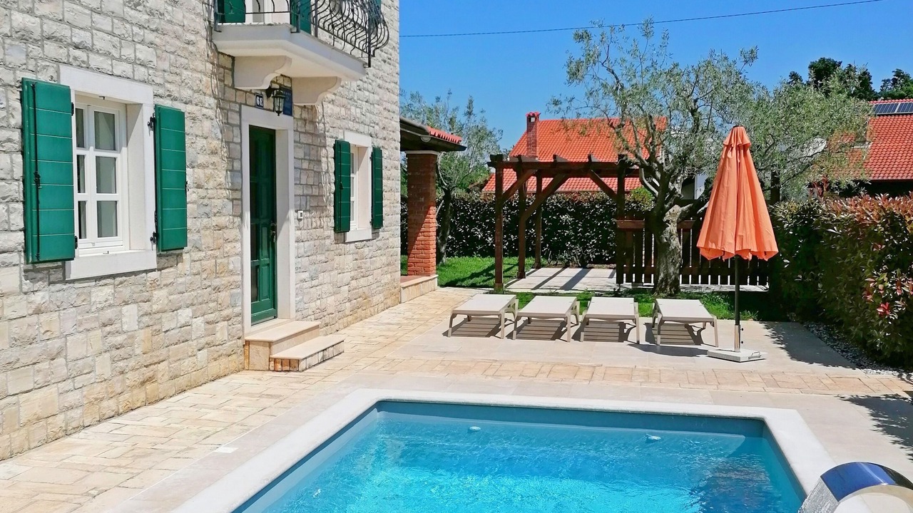Photo of Outdoor in Buici