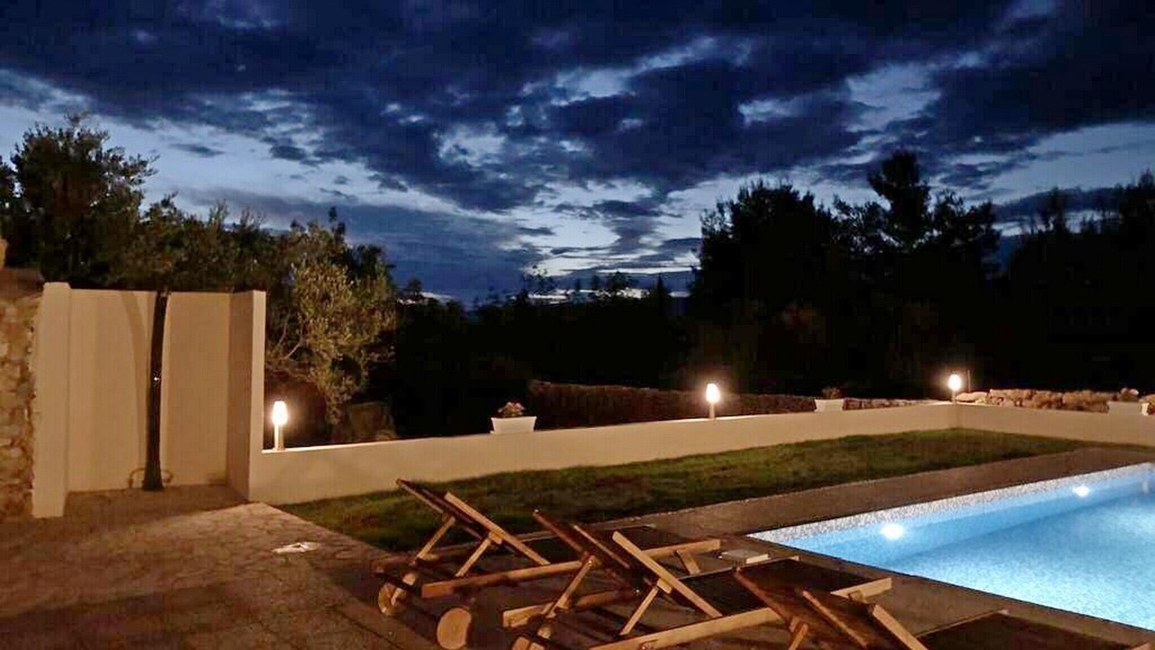 Photo of Outdoor in Dol