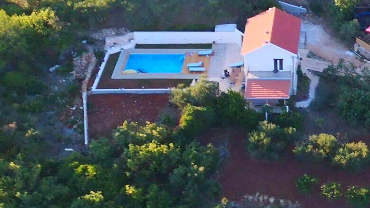 Photo of Outdoor in Dol
