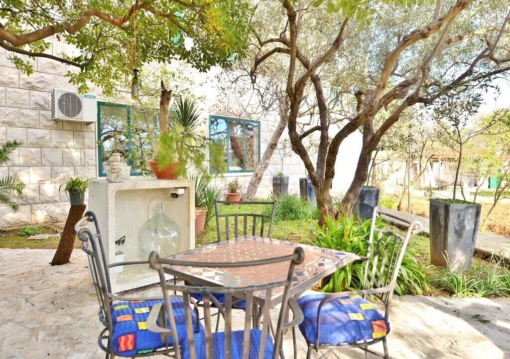 Photo of Outdoor in Sumartin