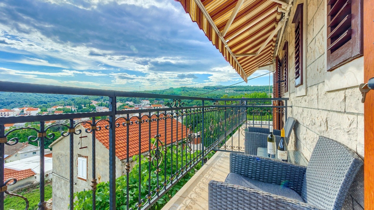 Photo of Outdoor in Sumartin