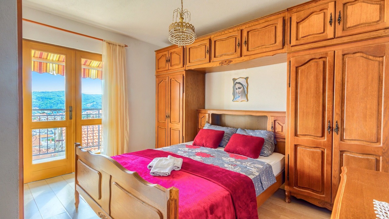 Photo of Bedroom in Sumartin