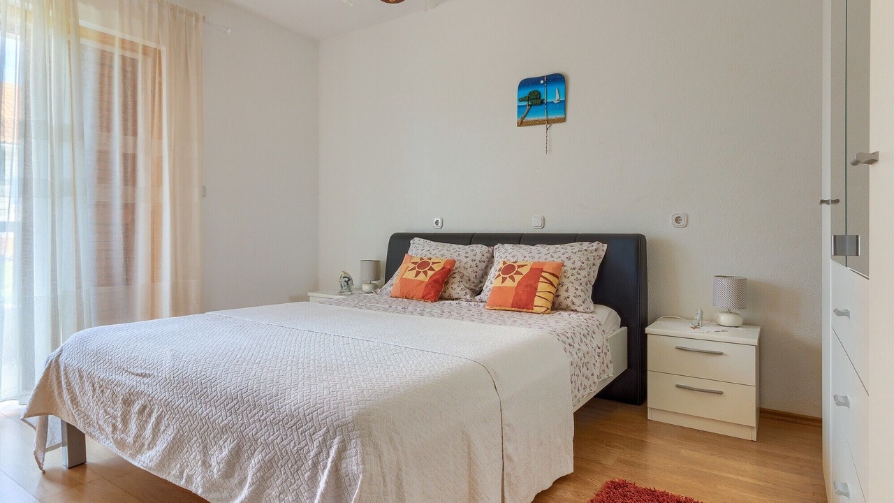 Photo of Bedroom in Sumartin