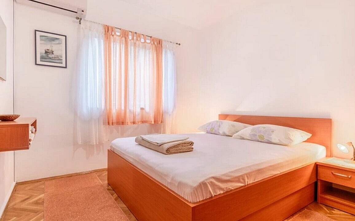 Photo of Bedroom in Krvavica