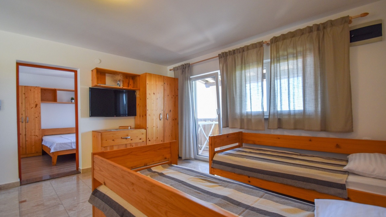 Photo of Bedroom in Banjol