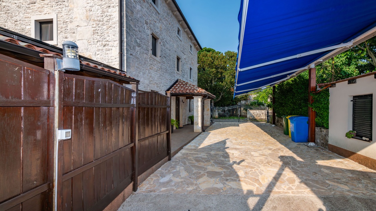 Photo of Outdoor in Manjadvorci