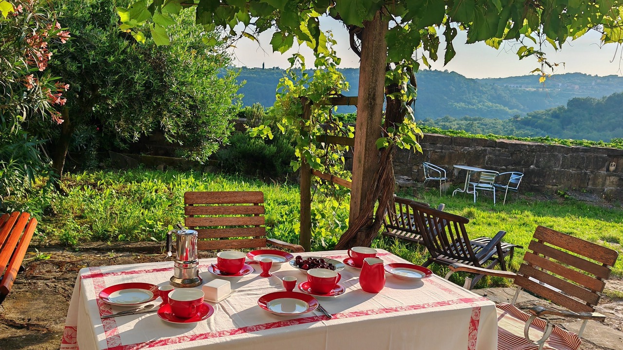 Photo of Outdoor in Kostabona