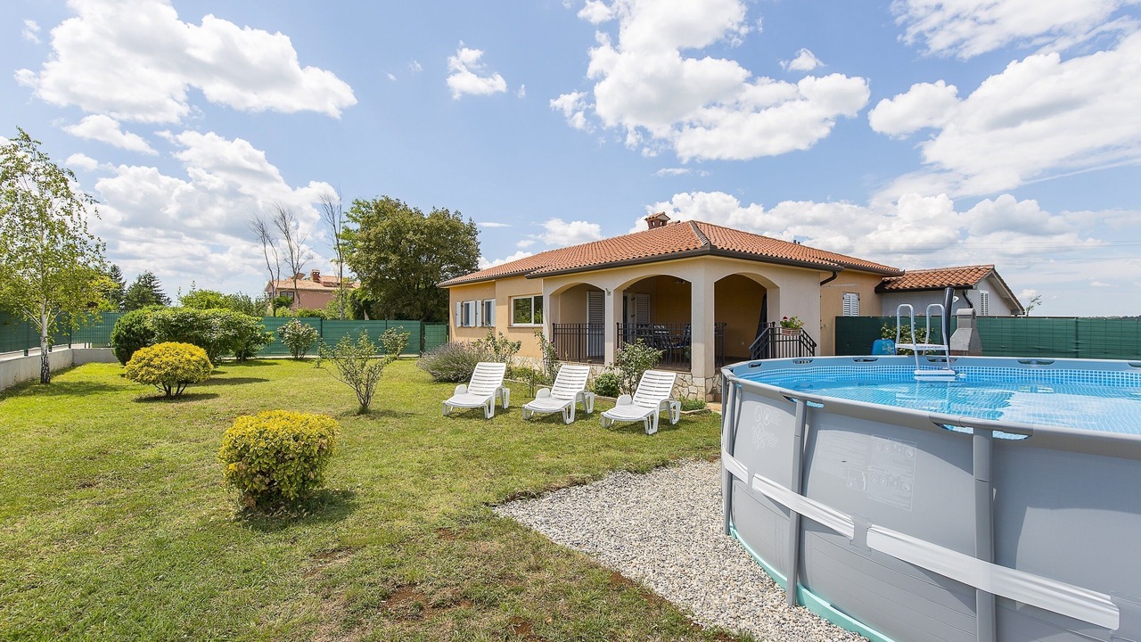 Photo of Outdoor in Topid