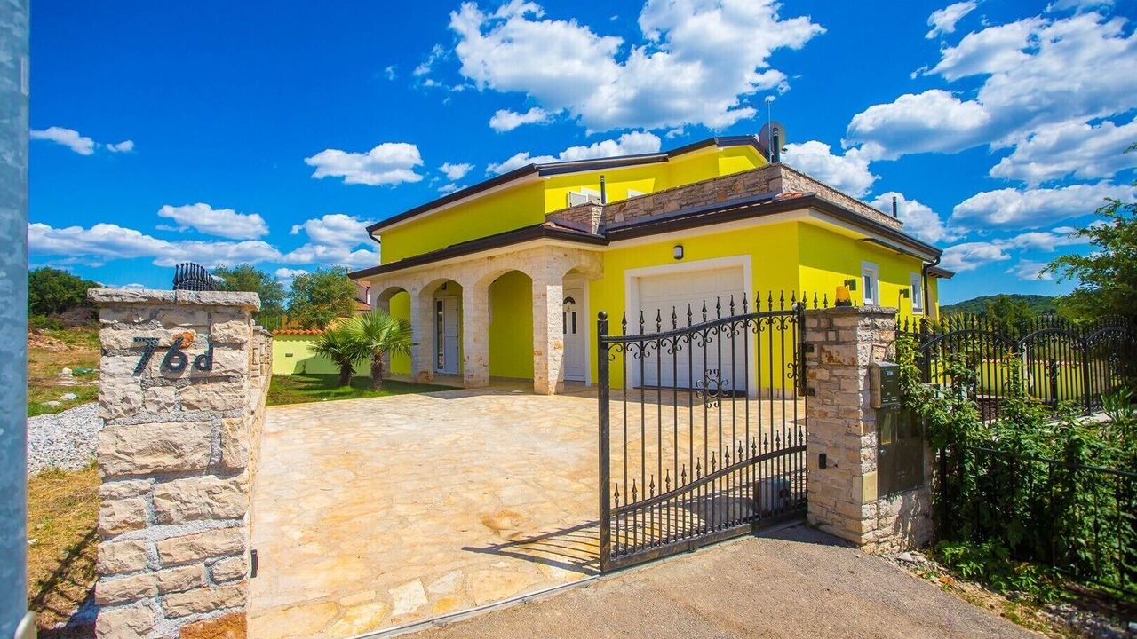 Photo of Outdoor in Musalez
