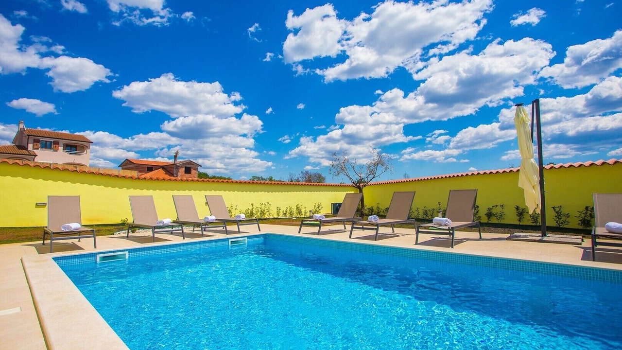 Photo of Outdoor in Musalez