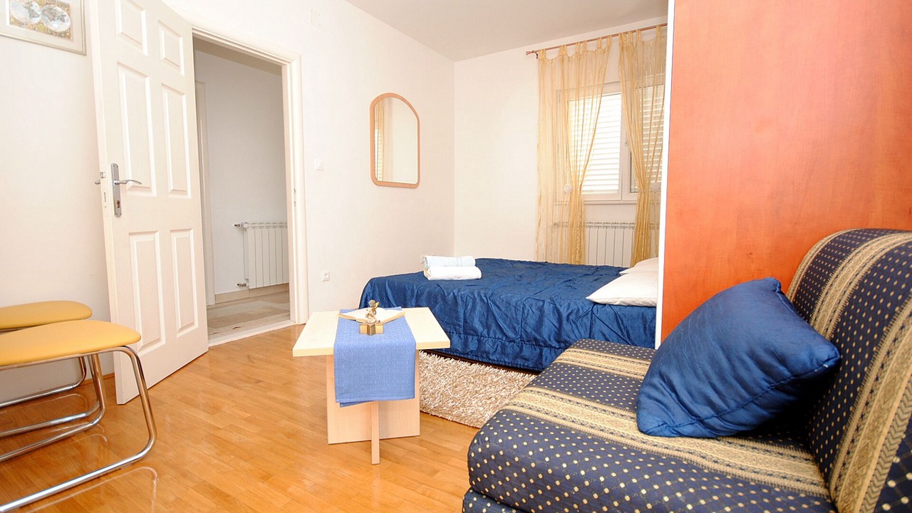 Photo of Bedroom in Okrug Gornji