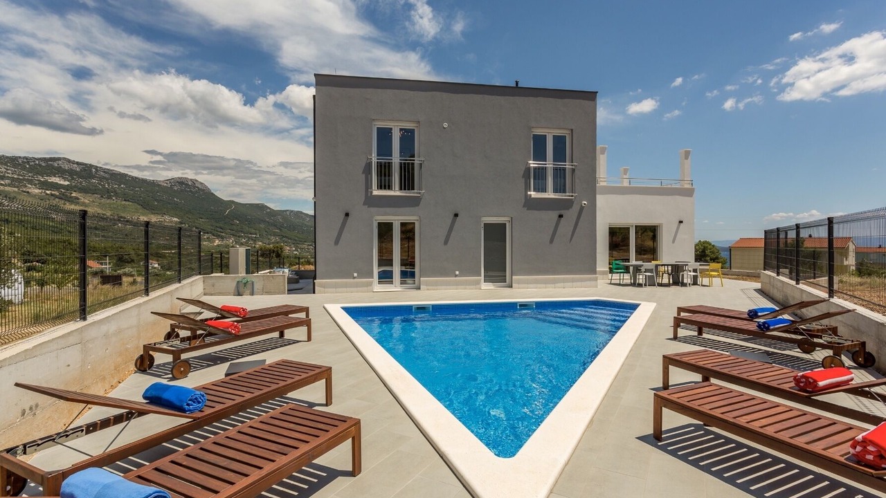 Photo of Outdoor in Rudine