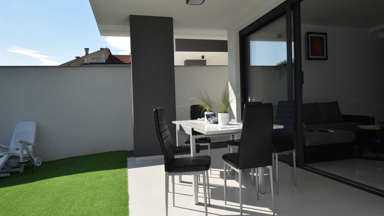 Photo of Outdoor in Porat