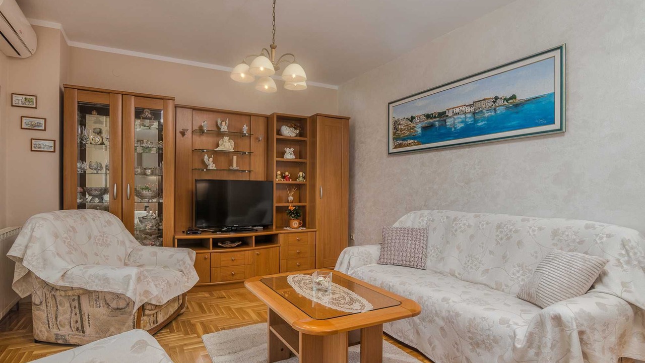 Photo of Livingroom in Porat