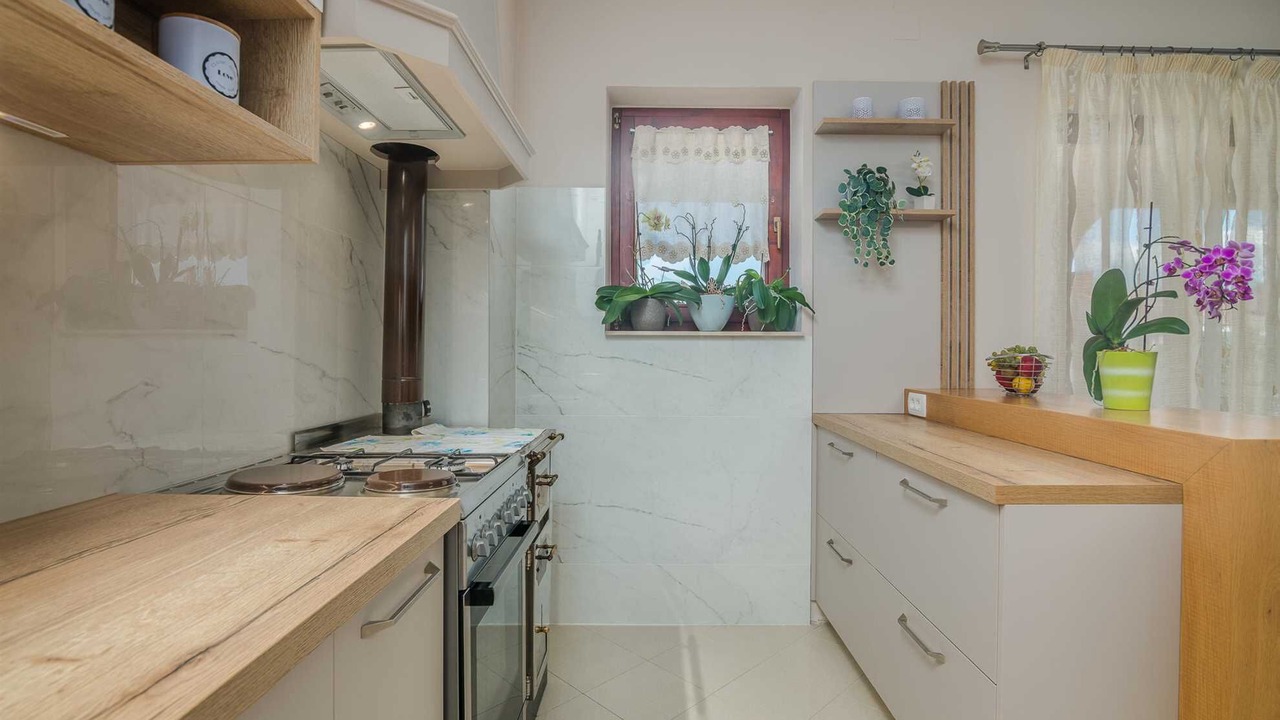 Photo of Kitchen in Porat