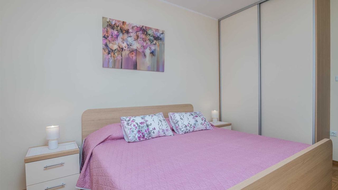 Photo of Bedroom in Porat