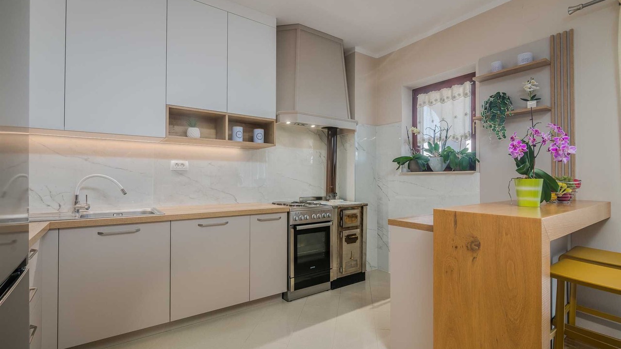 Photo of Kitchen in Porat