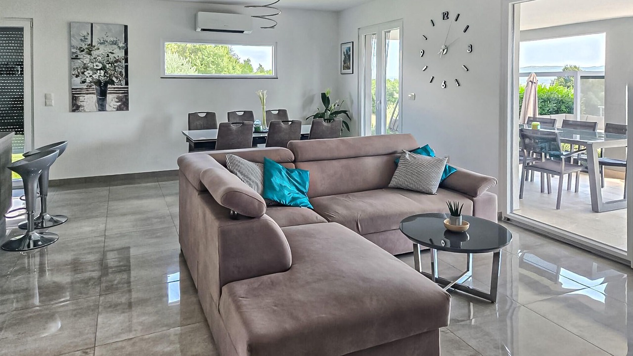 Photo of Livingroom in Prhati