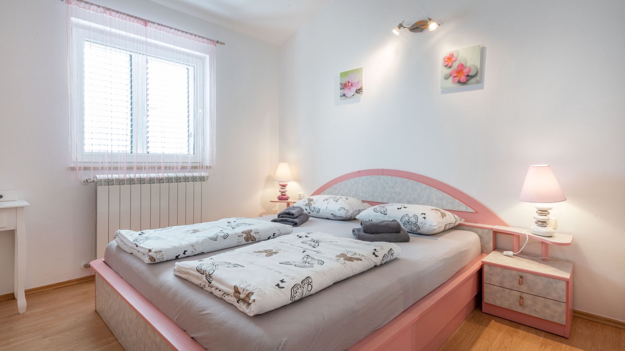 Photo of Bedroom in Loborika