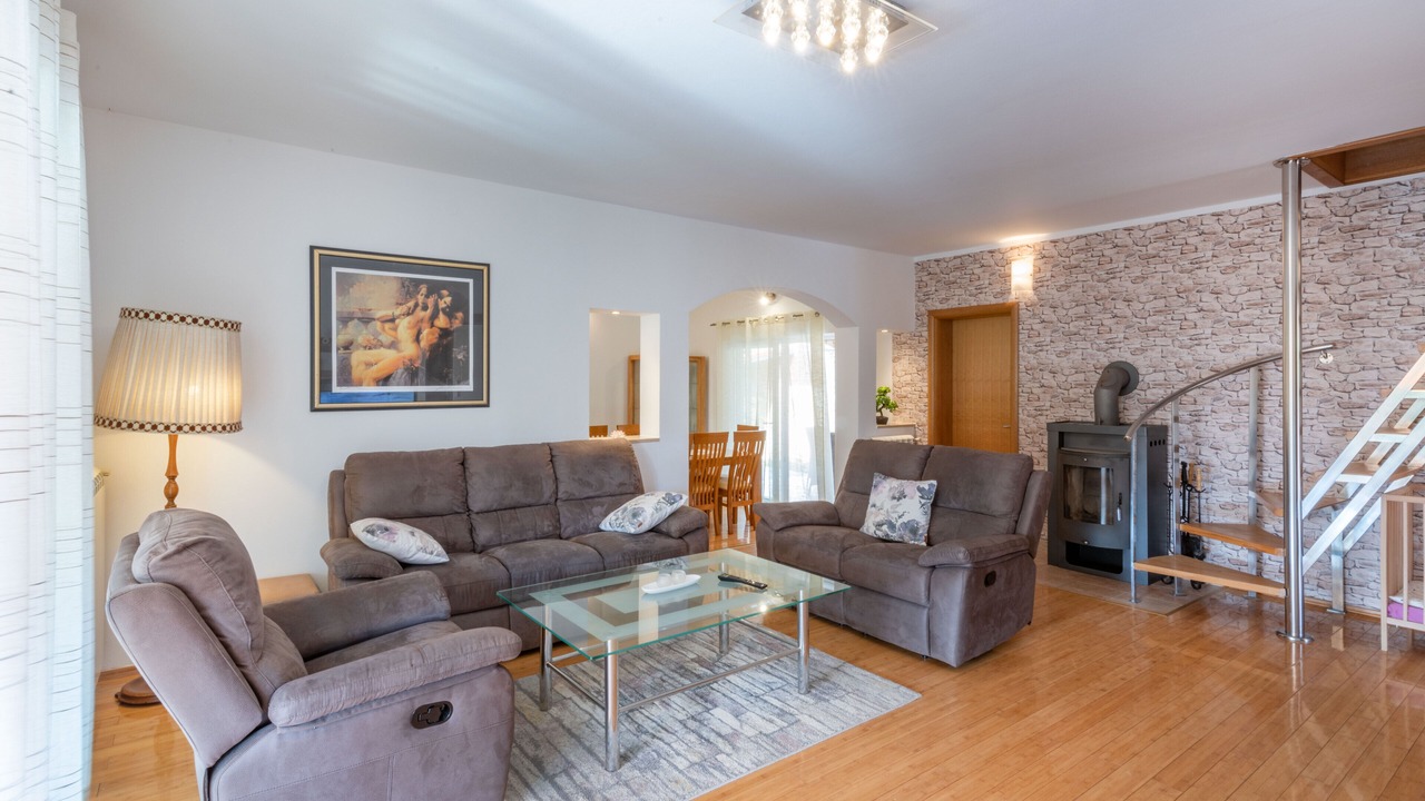 Photo of Livingroom in Loborika