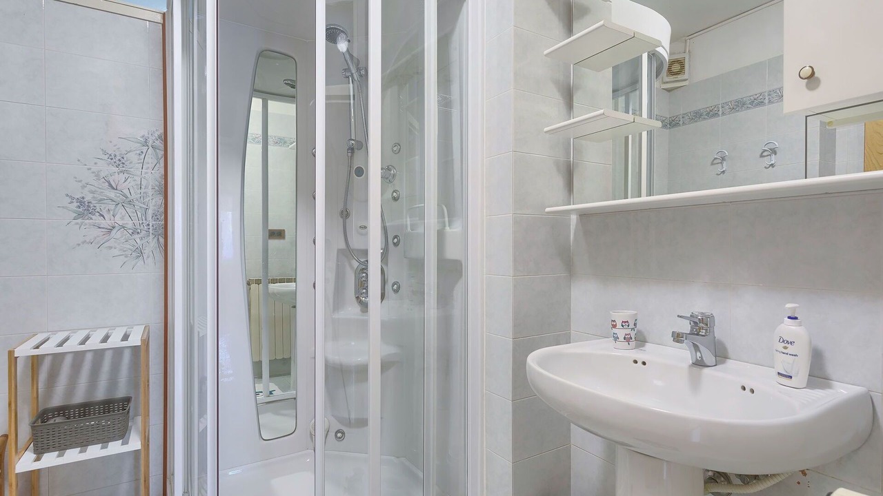 Photo of Bathroom in Murine