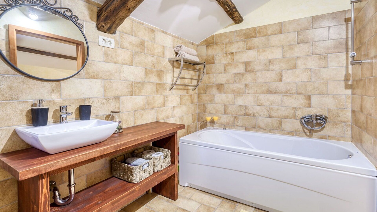 Photo of Bathroom in Grabri