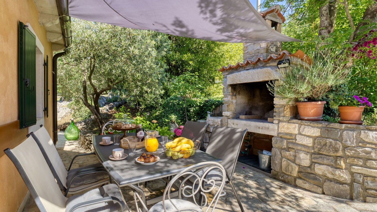 Photo of Outdoor in Grabri