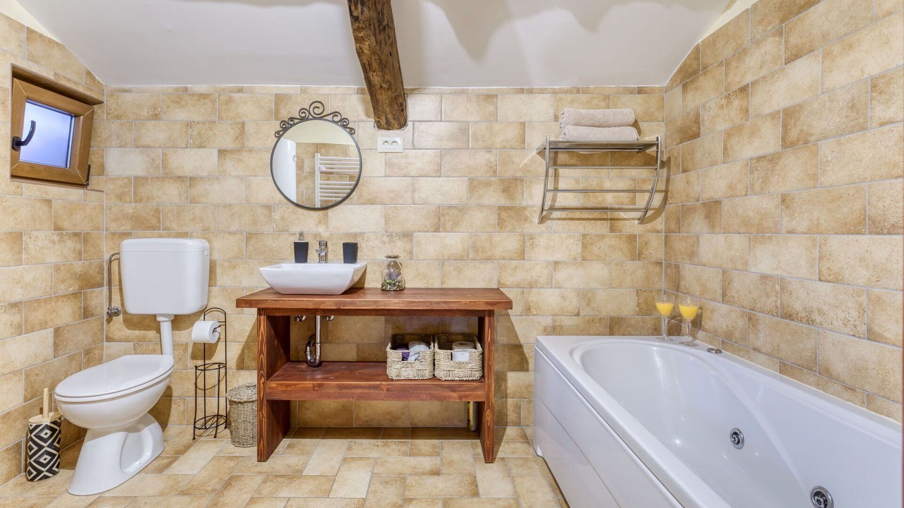 Photo of Bathroom in Grabri