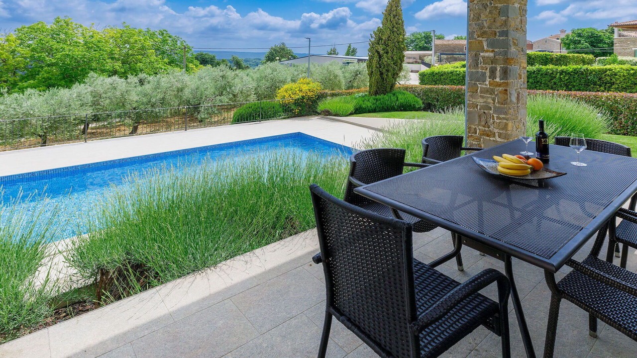 Photo of Outdoor in Baredine