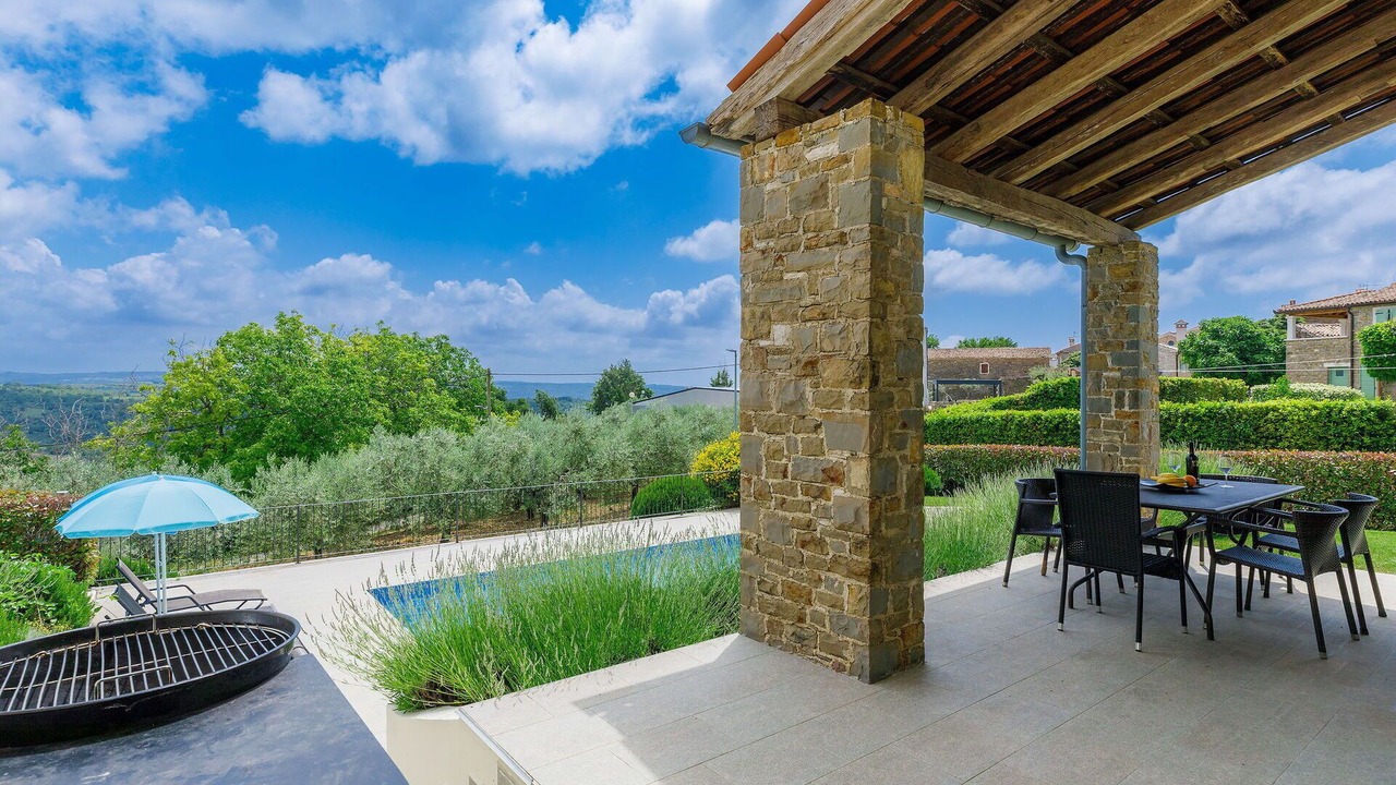 Photo of Outdoor in Baredine
