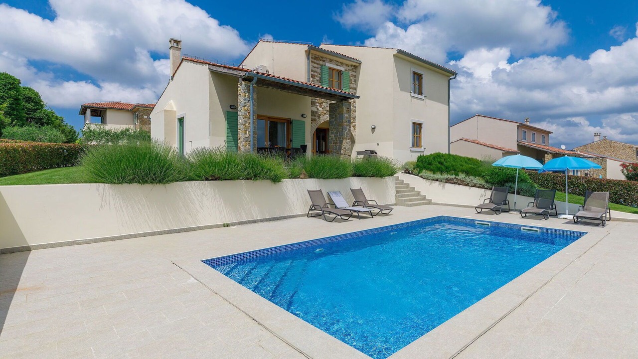 Photo of Outdoor in Baredine