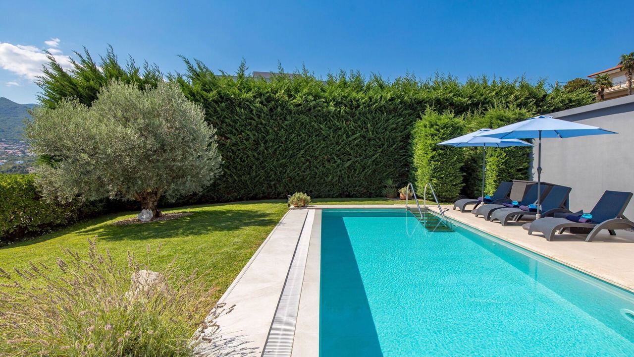 Photo of Outdoor in Rubesi
