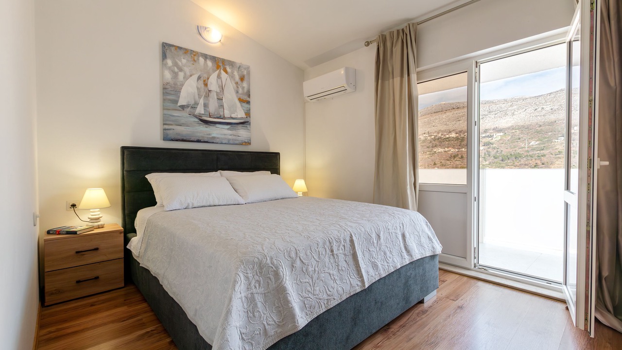Photo of Bedroom in Srinjine