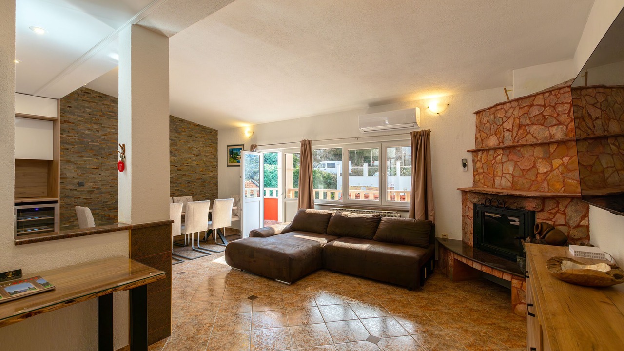 Photo of Livingroom in Srinjine
