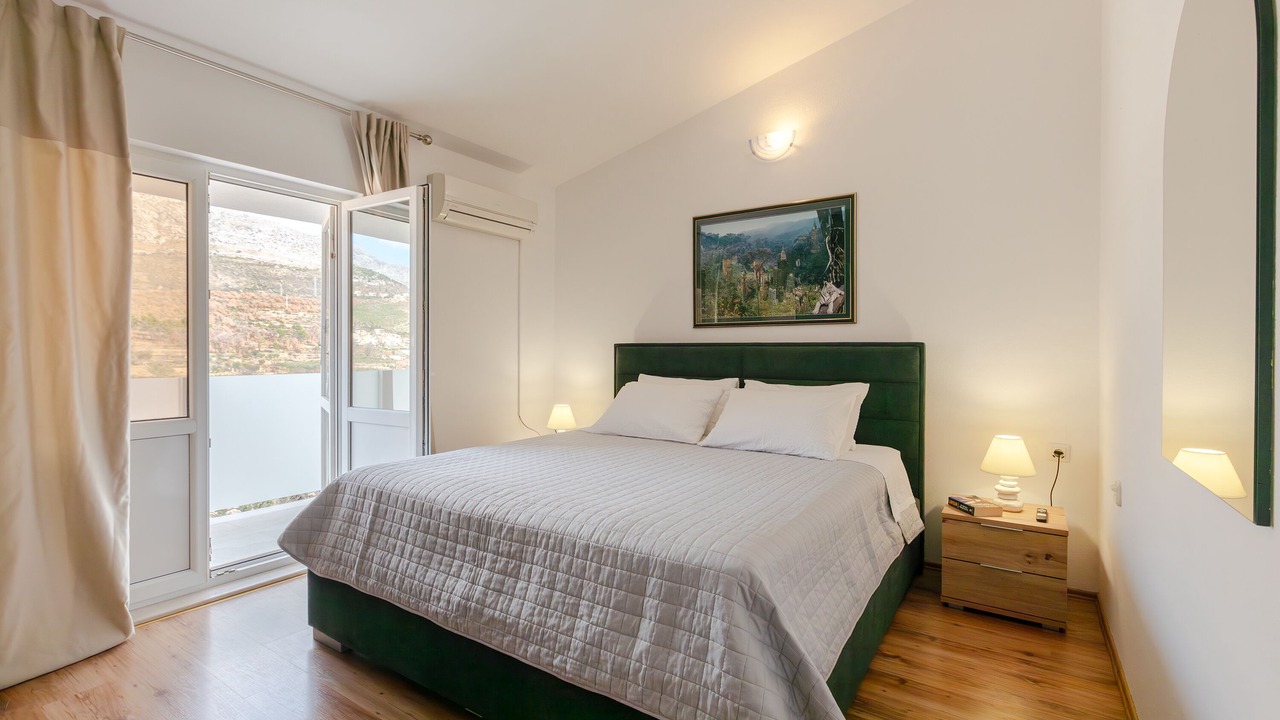 Photo of Bedroom in Srinjine