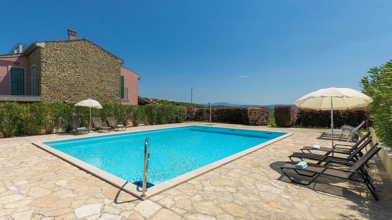 Photo of Outdoor in Baredine