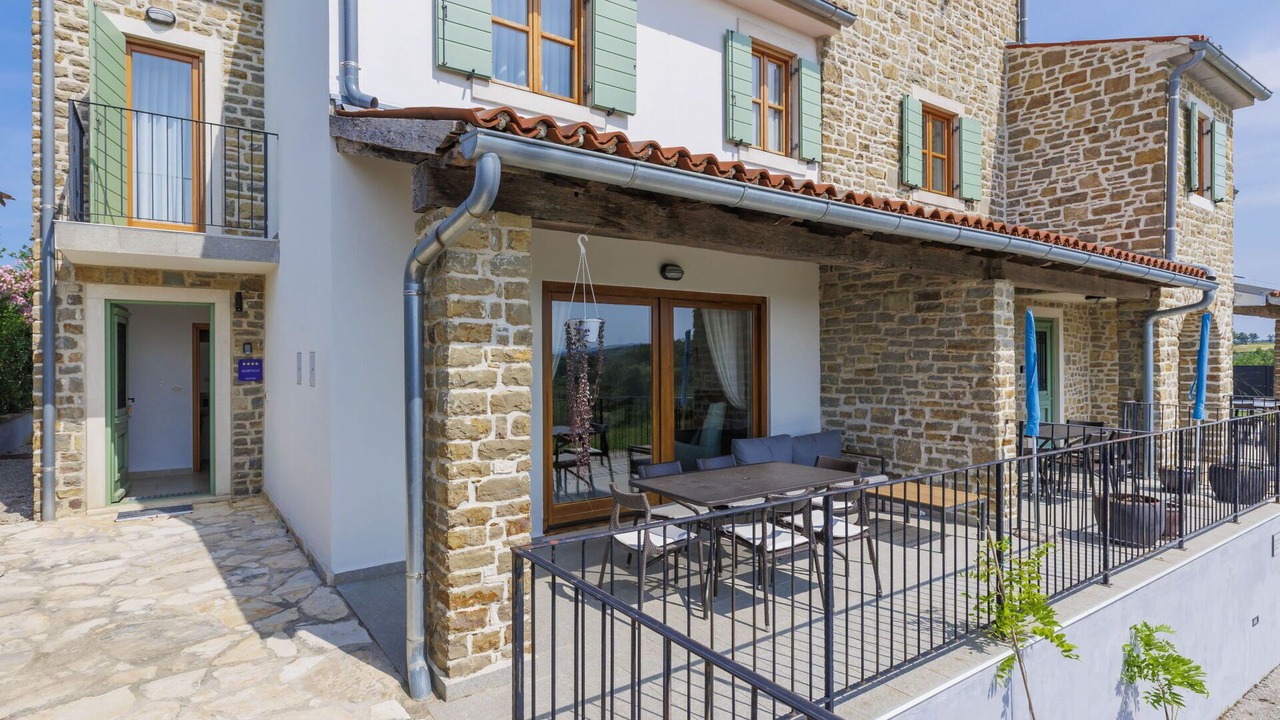 Photo of Outdoor in Baredine