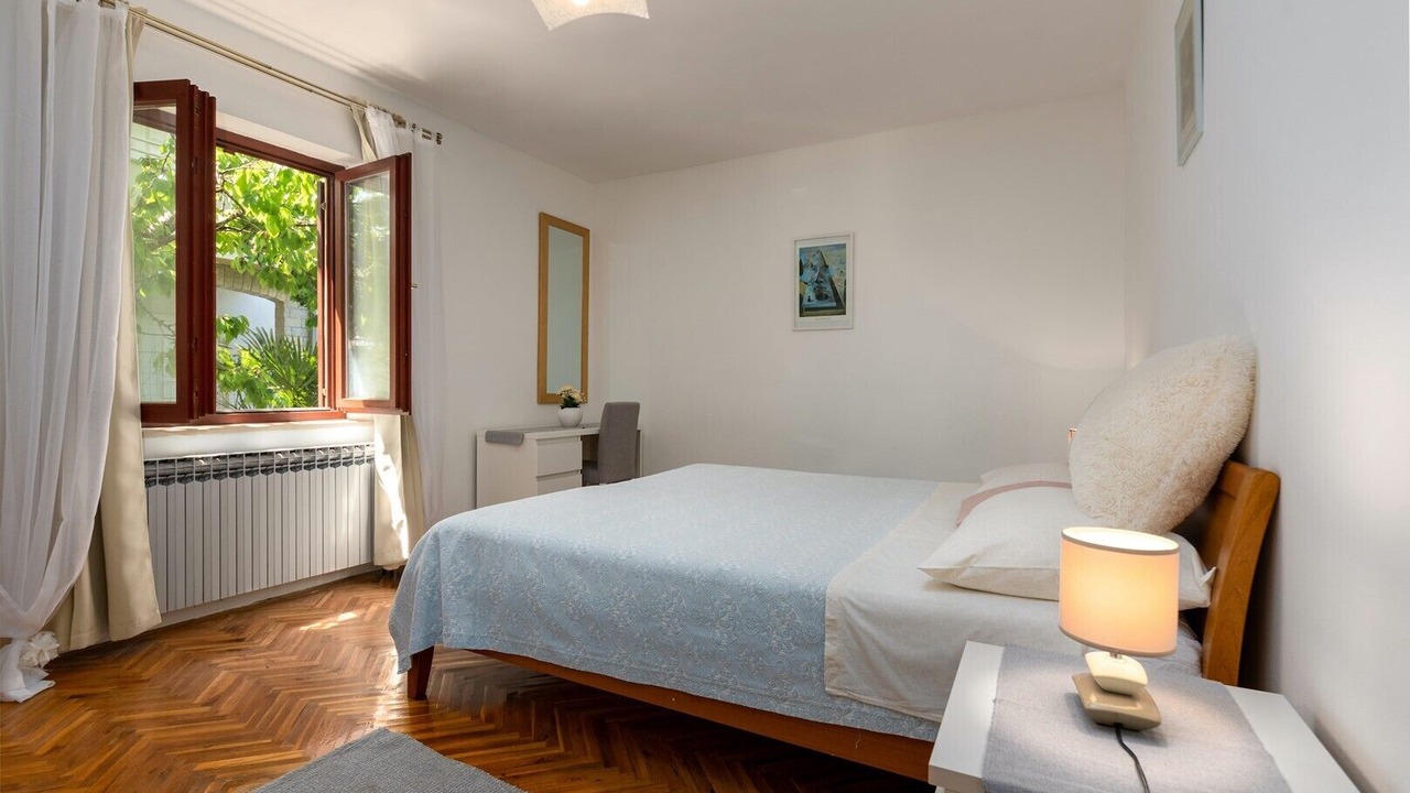 Photo of Bedroom in Funtana